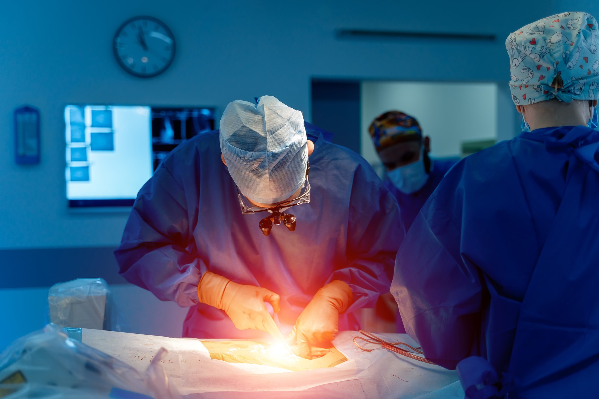 modern-automated-medical-device-surgical-room-hospital-with-robotic-technology-equipment-machine-arm-neurosurgeon-doctor-work